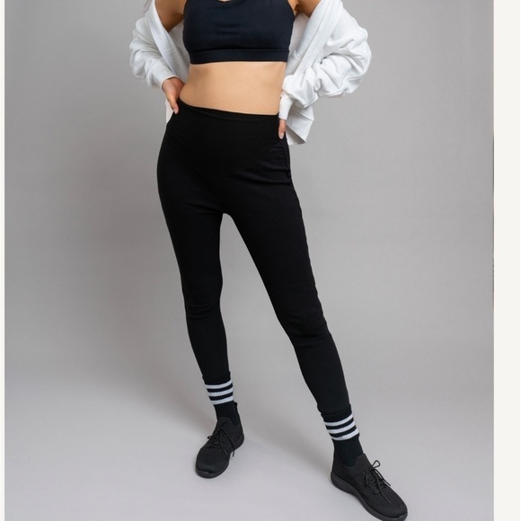 Black High-Waisted Leggings Maternity - Picture 1 of 5